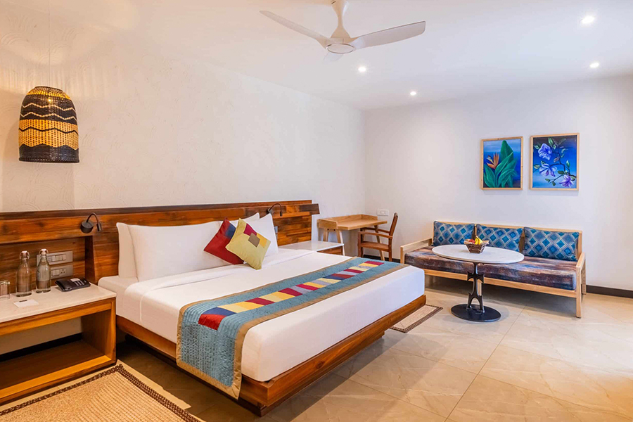 Plunge-Pool-Villa-Master-Bedroom