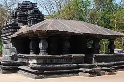 shri-mahadev-temple-tambdi-surla.jpg
